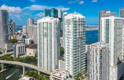 Luxury 2BD Corner Loft with Stunning Miami River View - Foto 36