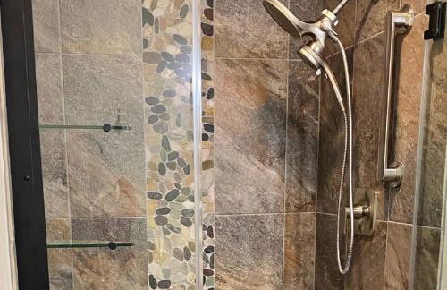 Brightwood Riverfront Getaway - Photo 34