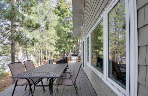 Dock and Fire Pit Lakefront Cabin in Deer River! - Foto 22