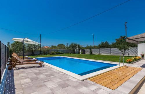 Serene Escape Near Zadar With Private Pool & Charming Outdoor Oasis - Foto 63