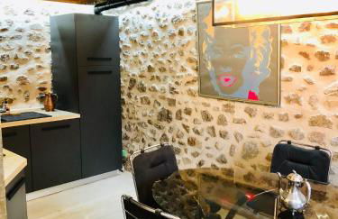 La petite Maison du Bonheur & Jacuzzi - Photo 16