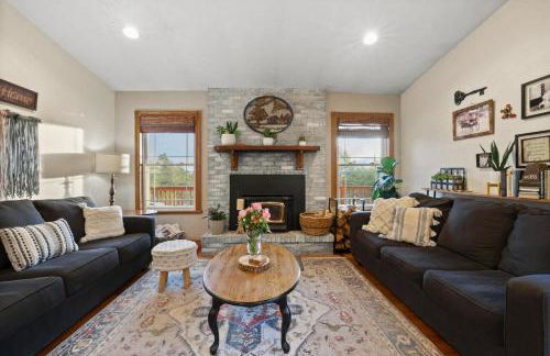 Mountain Vistas House and Acreage - Foto 17