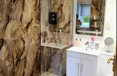 Beautiful Self Contained Cottages in Westbury - Foto 9