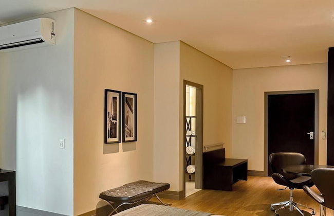 Manhattan On Floor - Photo 75