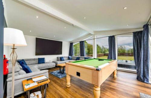 Finest Retreats - Silverwood Executive Chalet - Photo 2