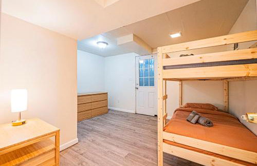 5BR 2 Bath Bath Near UMD and Metro to DC! - Foto 12