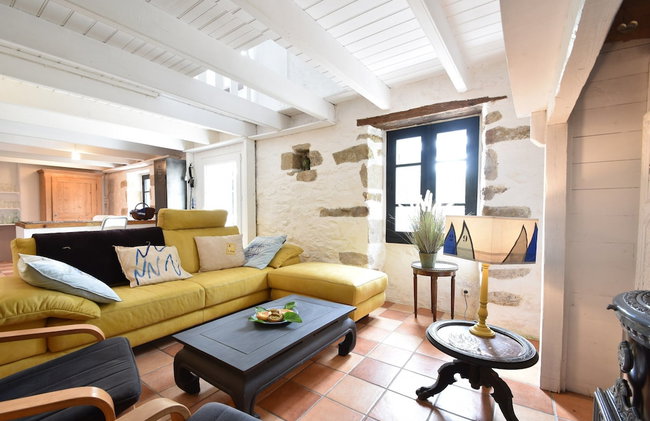 Tranquil Stay Near Audierne - Photo 1