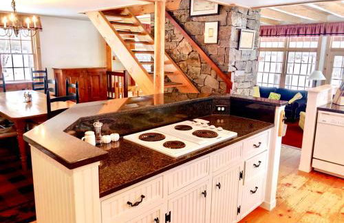 FL Quintessential LAKE HOUSE close to Bretton Woods Santas Village and Forest Lake State Park - Foto 13