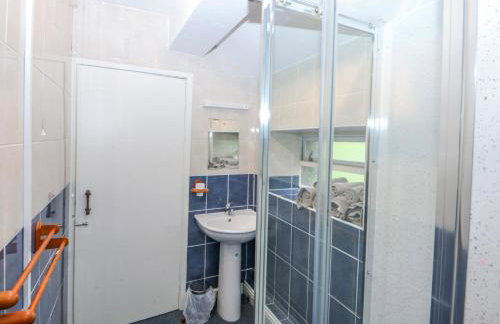 First Floor Apartment - Foto 17