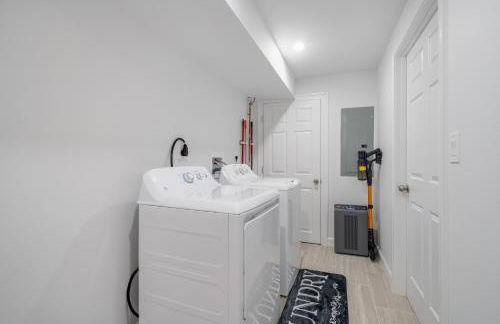 Upscale 4BR Retreat at the Reservoir! - Foto 36