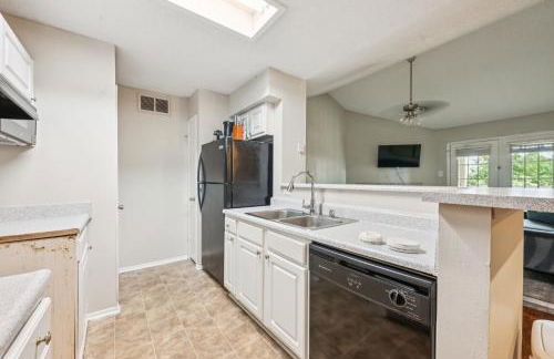 The Davis 1824 I Spacious 2 Bed 2 Bath - Foto 3