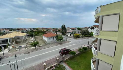 King George - Photo 2