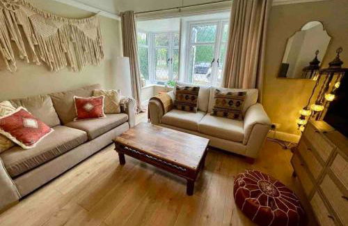 Beautiful flat sleeps 4 in Taplow Maidenhead Near Windsor and Ascot racecourses Near Legoland - Foto 4
