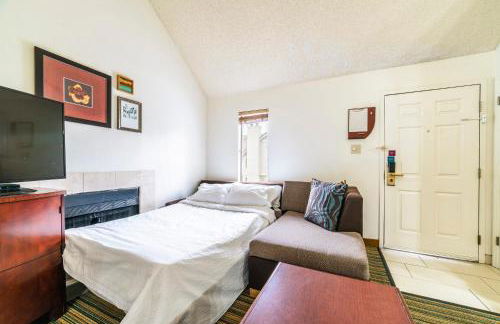 Phoenix Loft sleeps 6 - Photo 24