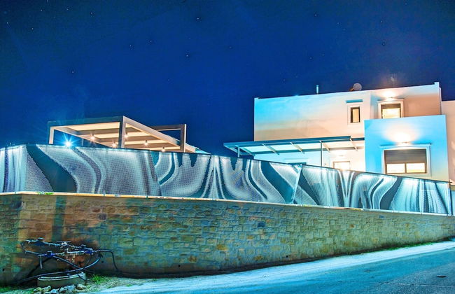 2 New Villas Next Each Other, Pool, Rent Separately or Together at Kournas Lake - Foto 41