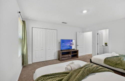 3BR Townhome/Close to Mayo and Beaches! - Photo 14