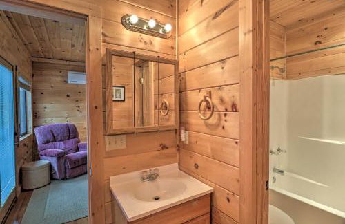 Smoky Mountain Cabin with Hot Tub and Views! - Foto 29