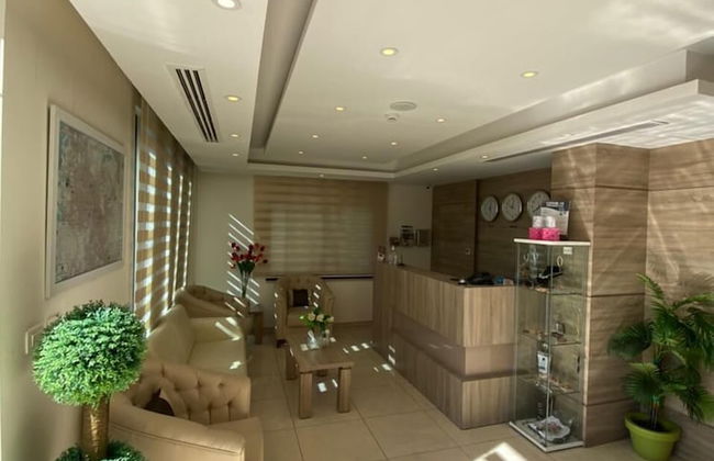 Almond Hotel Apartments - Foto 2