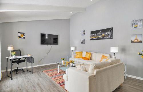 Modern 4-Bedroom Retreat - Foto 34