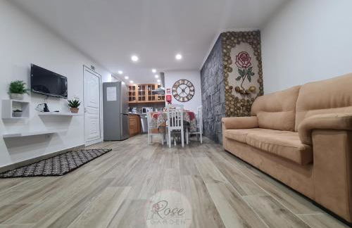 Lucy's Rosegarden - Photo 24