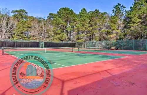 2Br 2Ba Condo on Golf Course - Foto 14