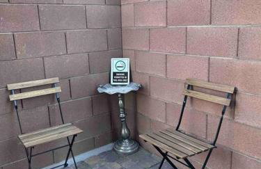 New,and Modern Home close to the strip - Foto 16