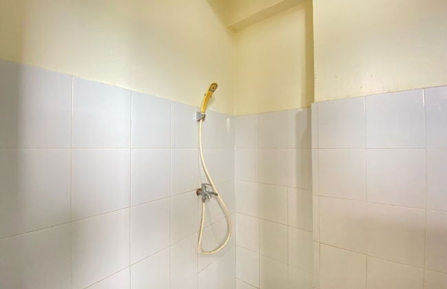 Spacious 3Br At Gateway Ahmad Yani Cicadas Apartment - Photo 12