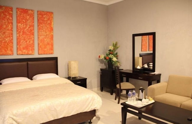 The Radiant Villa's & Function Hall - Photo 1