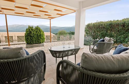 Vasilopoulos Residences - Villa Anthia with jaccuzzi & Villa Emelia with shared pool - Foto 42