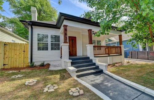 Grant Park Bungalow - Photo 1