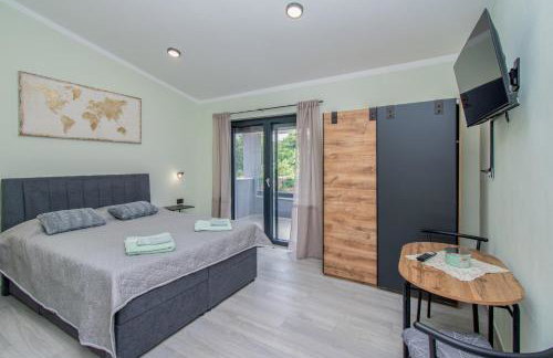 Villa Vala with a large yard near Pula - by Istrabook - Foto 45