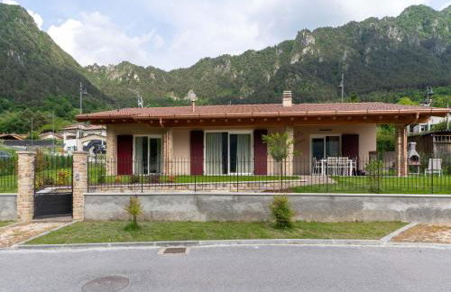 Idyllic cottage next to the beautiful Lake Idro - Foto 43