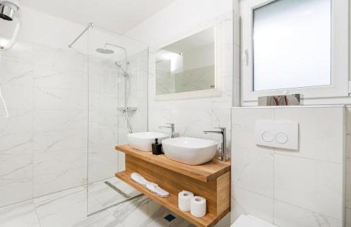 Nice Home In Udbina With Sauna - Photo 44