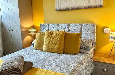 Beach from the Balcony, ensuite and private parking - Photo 29