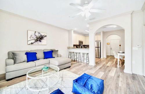 2BR Condo - Pool and Hot Tub - Near Disney - Foto 19