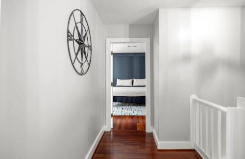 NEW Calle De Santiago in the Heart of Pensacola! - Foto 20