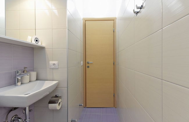 House 1735 - Photo 31