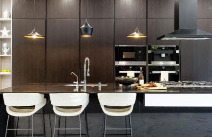 Private LA Retreat w Pool Hot Tub Fire Pit Near Melrose Ave The Martel House by AvantStay - Foto 15