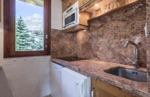 Appartement intime et confortable avec balcon sud à Val-d'Isère - FR-1-694-115 - Foto 14