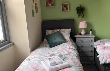 The Sheriffs Lodge - Photo 7