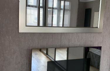 The Village Tavern Apartment - Photo 12