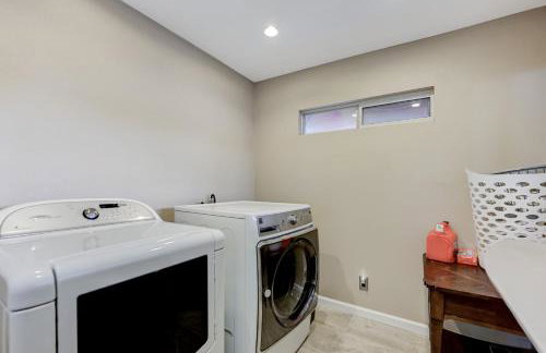 Strip-side Villa, 6 Beds, Pool, Mini Golf, Karaoke - Foto 32