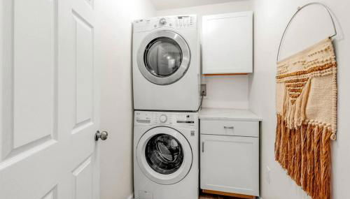 Boho Haven Hideaway - Walk to Pool,Theater,Arcades, Firepit, Lake Access - Foto 4