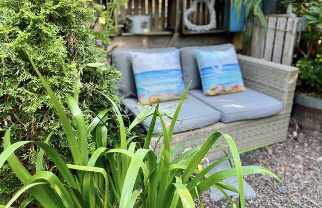 Beautiful Cosy Garden Cabin, 5min Walk to Beach - Foto 14