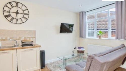 City Centre - HPC links - 5 - Parking By Hinkley Homes Short Lets & Serviced Accommodation - Foto 3