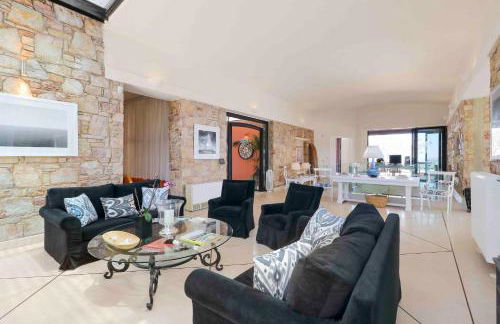 Black Diamond Beachfront Pool Villa Pasithea in Sounio, Athens - Foto 11