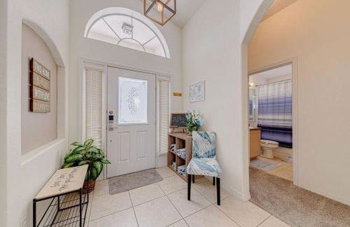 545 -Beautiful 4 Bed Home with Sparkling Pool and Games Room - Foto 11