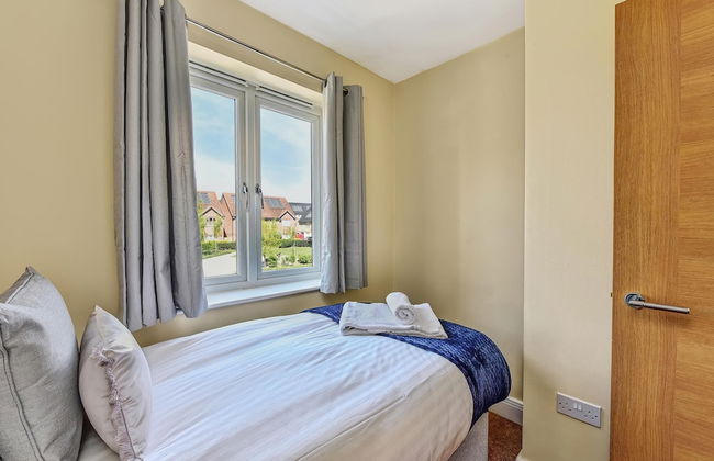 London Heathrow Living Holywell Serviced Houses - Photo 35