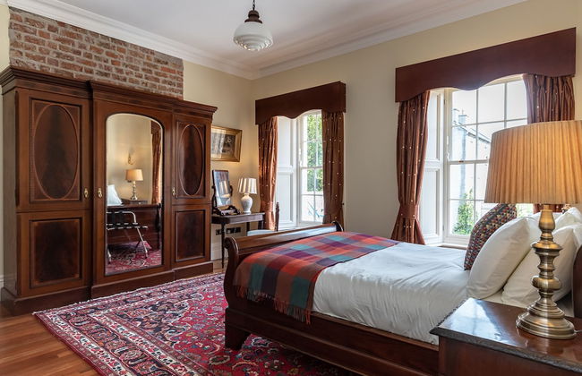 8 Bedroomed House Steeped in History - Photo 18