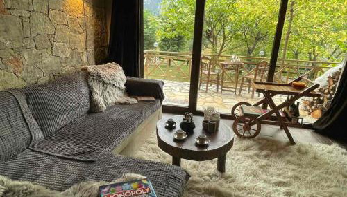 Pinecone Lodge, Eptalofos Wellness Garden Chalet - Foto 2